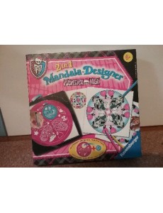 JEU "MONSTER HIGHT"  (COMPLET)