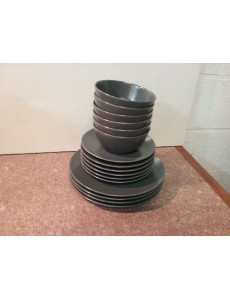 LOT D4ASSIETTES GRISES