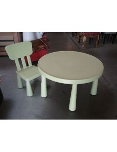 TABLE RONDE ENFANT + 1 CHAISE