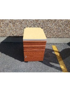 CAISSON MODERNE A ROULETTES...