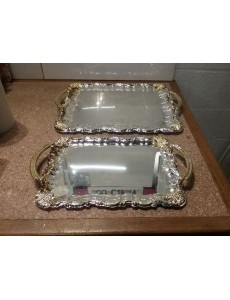 LOT DE 2 PLATEAUX ARGENTÉS...