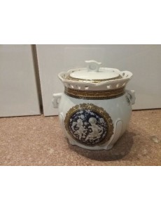 POT AVEC COUVERCLE DE STYLE