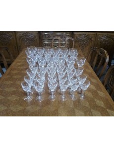 LOT VERRES A PIED CRISTAL