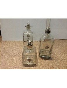 ENSEMBLE 3 CARAFES BOUCHON...