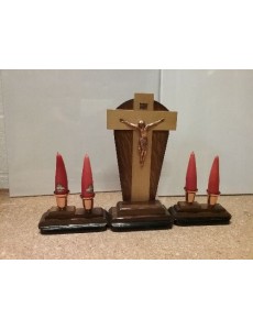 CHRIST + 2 CHANDELIERS