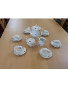 SERVICE À CAFÉ FLEURI 