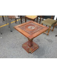 TABLE D APPOINT CARRÉE...