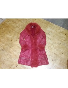 MANTEAU ROUGE INTÉRIEUR...