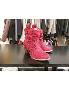 BOOTS ROUGES NEUVES 36