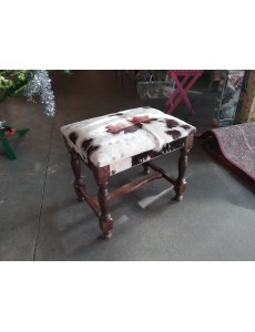 TABOURET EN PEAU