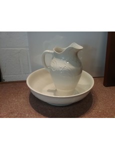 AIGUIÈRE PORCELAINE BLANCHE