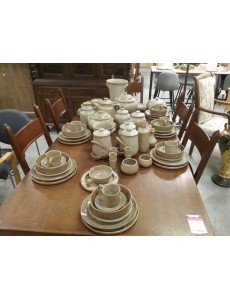 SERVICE A DINER GRES 