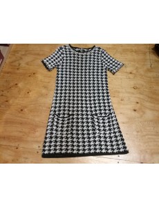 ROBE PIED DE POULE ET PERLES L